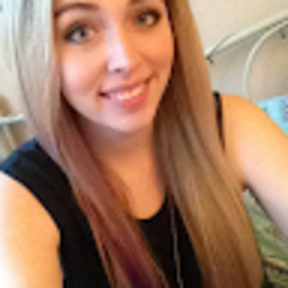 Meet your Posher, Katie - Picture 1 of 1